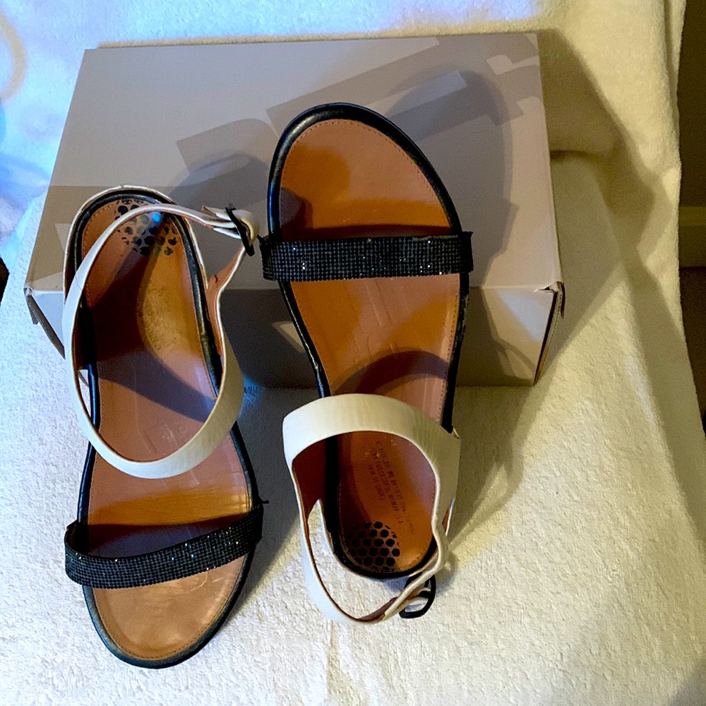 Fit Flop Banda Micro-Crystal Sandal Black/White Sz 9